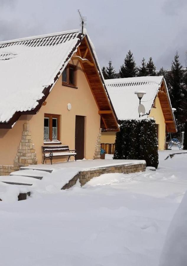 Domki Nad Stebnikiem Ustrzyki Dolne Luaran gambar